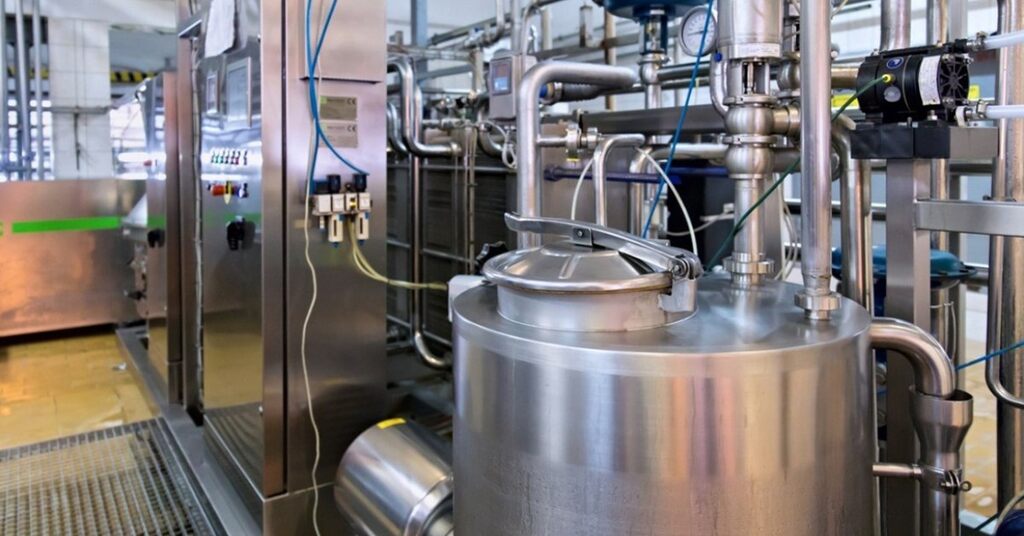 processo de pasteurização de laticínios com uso de controlador de temperatura