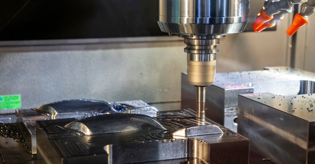 mini fresadora CNC de corte de peças para molde de injeção