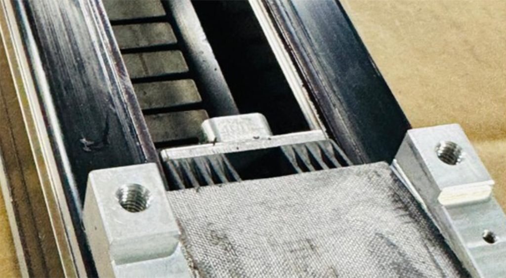 Pista do rotor e do forçador de um Motor Linear