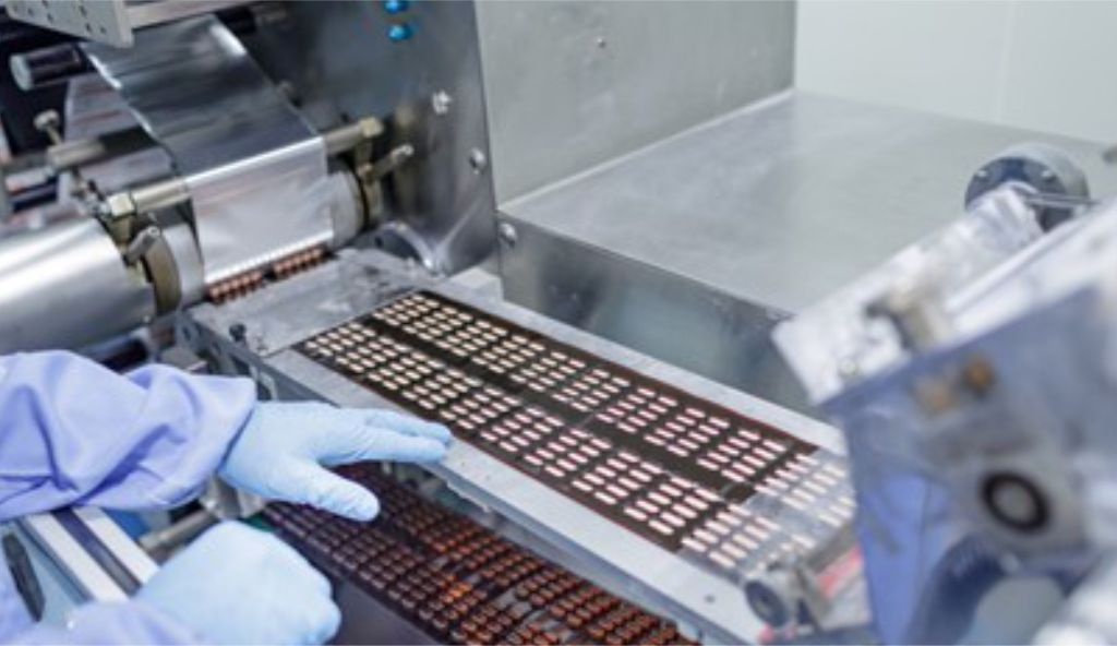 máquina embaladora de medicamentos farmacêuticos
