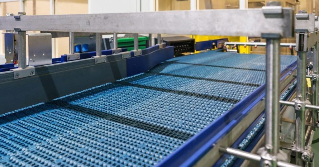 Esteira industrial de PVC.